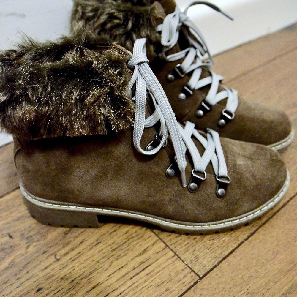 G.H. Bass Charcoal Brand New Boots